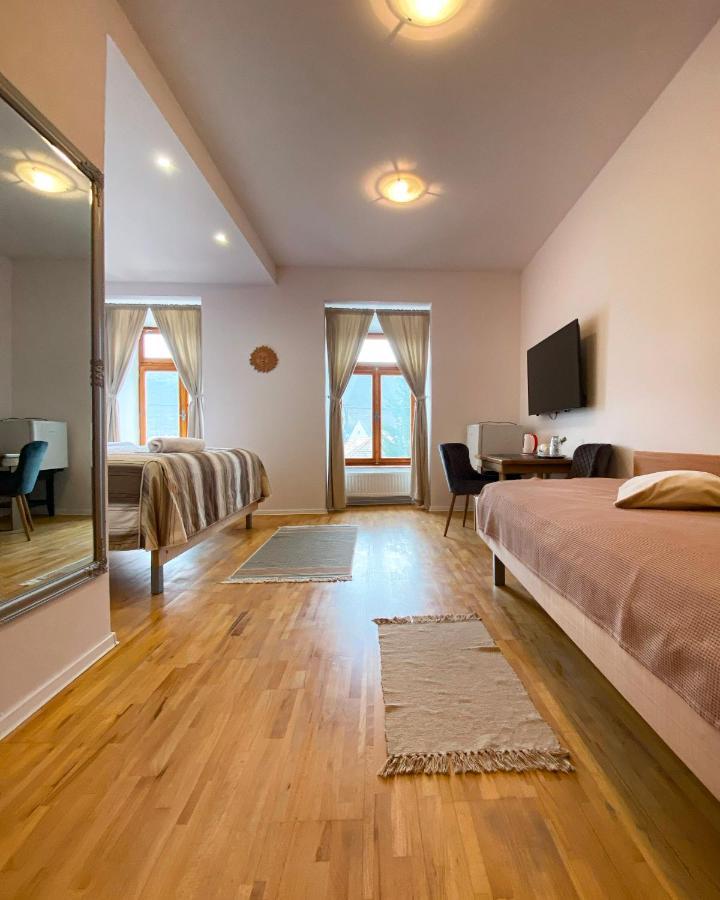 Bed & Breakfast Hugo Plesivec Exterior foto